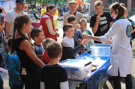 Дитяче свято по знижці від компанії «Наукове шоу професора Ніколя». Телефонуйте за акції