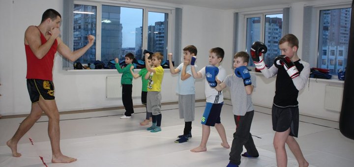Тайський бокс для дітей та підлітків у клубі «Ірбіс» у Києві. Займайтеся знижкою.