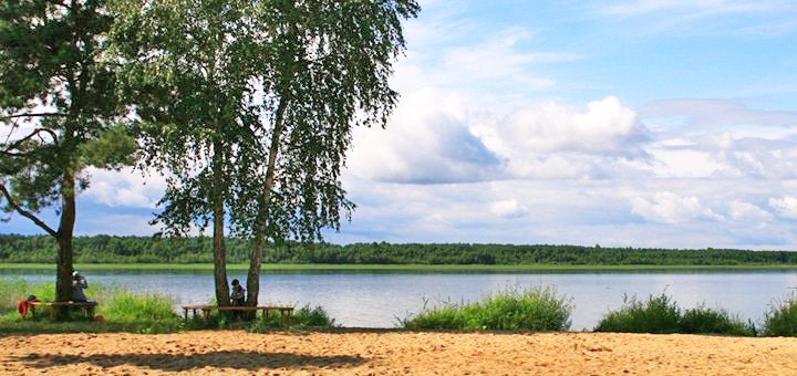 Recreation area at the "Galitsky Dvor" base in Svityaz. Buy vouchers to Shatsk Lakes at a discount. 15