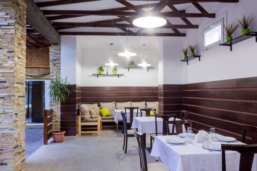 Restaurant of Armenian cuisine «Ani» in Zaporozhye. Book a banquet for a promotion.