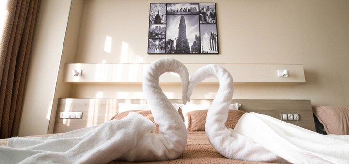 Украшение номера Нью-Йорк в отеле 12th Floor Apartments в Одессе