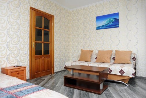 Rent an apartment for four &quot;velkam24&quot; in kiev. book for the promotion.