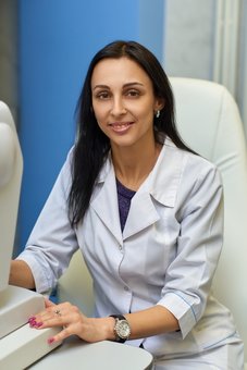 Romanova Evgenia pediatric ophthalmologist at the center "Miracle Zir" in the Dnieper. Make an appointment at a discount.
