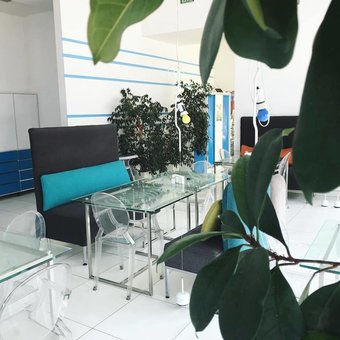 Ресторан японської кухні «Япі» у Львові. Замовляйте суші по акції.
