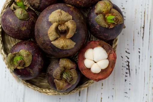 Exotic fruits «Fructo» with delivery across Ukraine