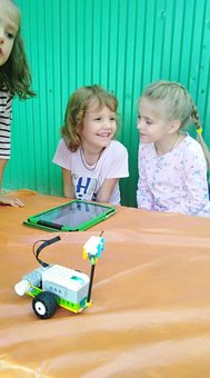 Games in the kindergarten &quot;businki&quot; in the dnieper. sign up your child for a promotion.