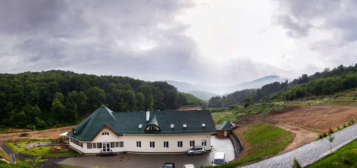 Ресторанно-отельный комплекс «Тироль» в солочине