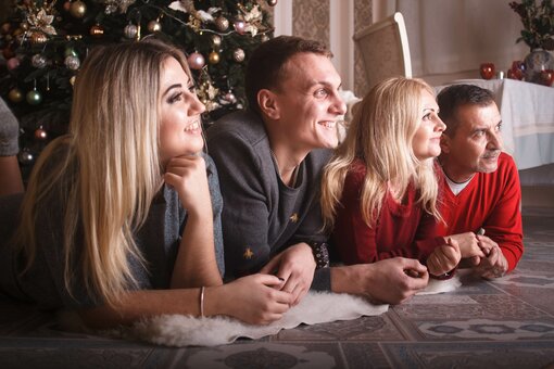Сімейна фотосесія у студії від Павла Камінського в Одесі. Замовляйте по акції.