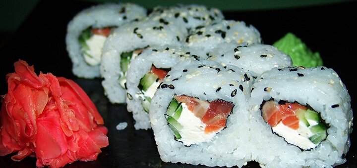 Скидка на все суши, роллы и сеты в суши-баре «Beer & Sushi» 1