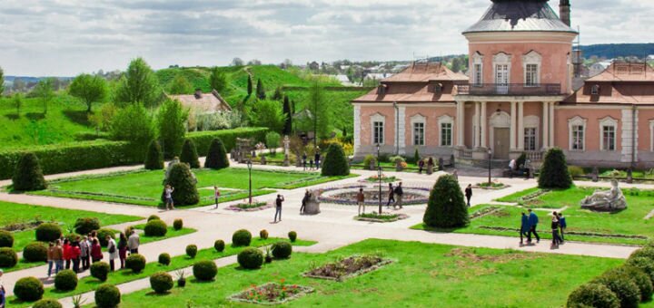 «Супермандри Україною» - тревел клуб в Полтаві. Сплачуйте тур замками України за знижкою.