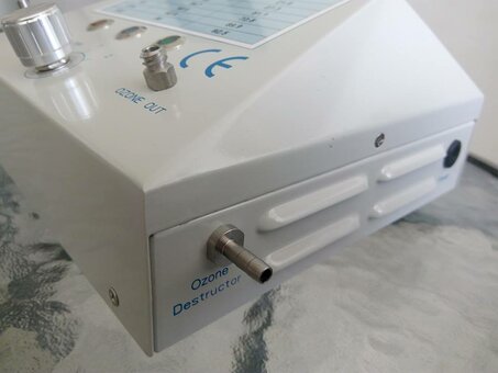 Озонотерапія у салоні «AР ozone» у Винниках. Записатись зі знижкою.
