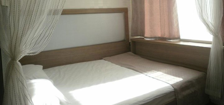 Номер в отеле «Elegant» в Киеве. Забронировать номер со скидкой. Недорогие отели в Киеве.