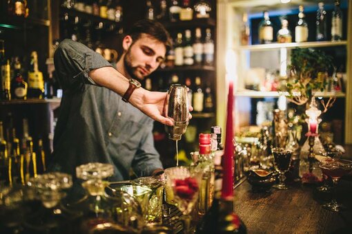Низкие цены бар «N::B Cocktails Bar»