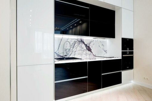 Знижка на оренду апартаментів в києві від black &amp; white apartment in smart plaza