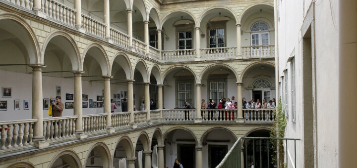 &quot;italian courtyard&quot; lviv