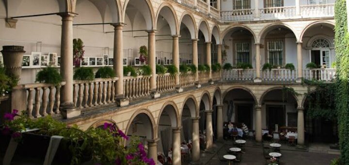 &quot;italian courtyard&quot; lviv