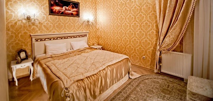Room at the Royal Hotel De Paris in Kyiv. Book a room with a discount. Hotels in the center of Kyiv. Inexpensive hotel in Kyiv.