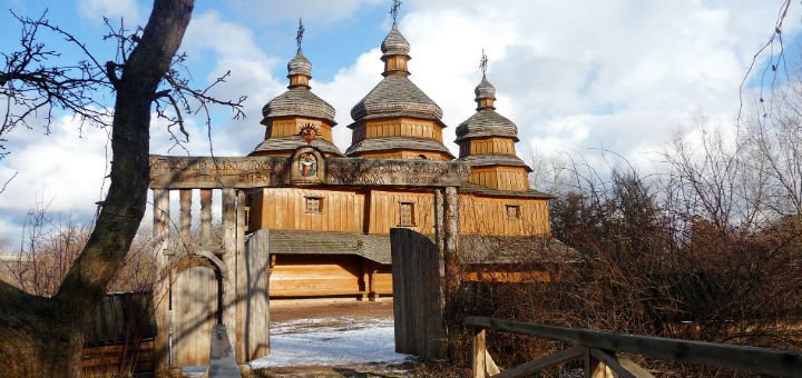 Центр архитектуры и быта «Мамаева Слобода» в Киеве. Посетите экскурсию по акции.