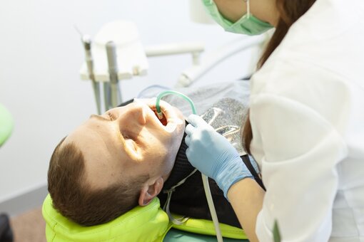 Caries treatment in Bella Vista dentistry Kharkiv. Make an appointment with a dentist with a discount