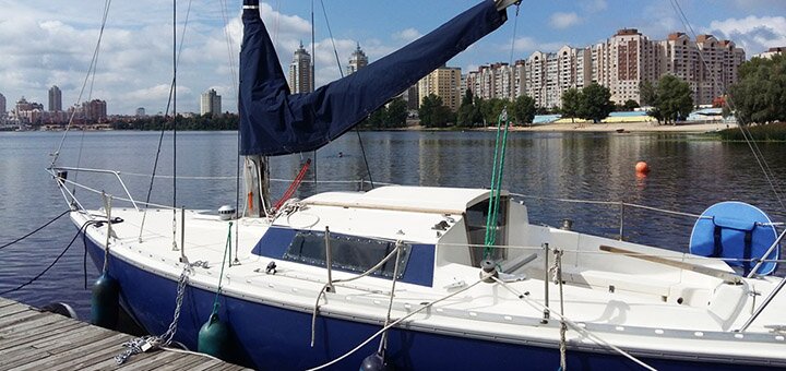 «Yacht Fun» - яхтенный клуб в Киеве. Записывайся на прогулку на яхте Вальхалла по акции.