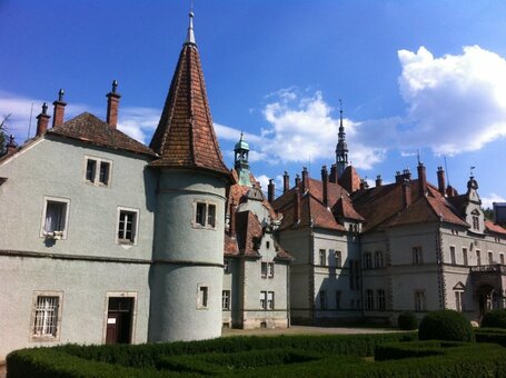 &quot;schönborn&#39;s hunting castle&quot;