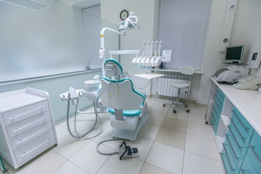 Встановлення брекетів у Стоматологічній кліниці Гатала. Записатись на прийом зі знижкою.