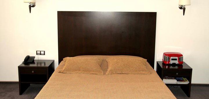 Номер в готелі «bon Hotel» в Дніпрі. Забронювати номер зі знижкою. Недорогий готель в Дніпрі.