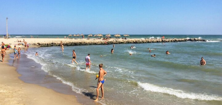 Arcada beach berdyansk