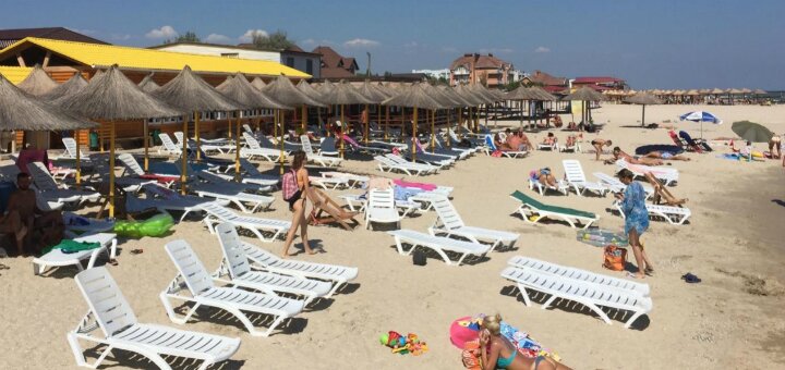 Arcada beach berdyansk