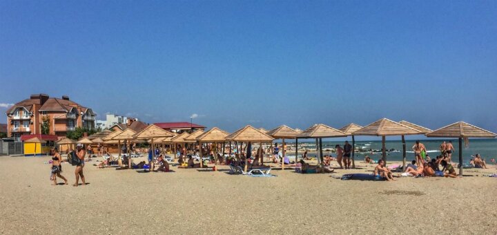 Beach &quot;miami&quot; berdyansk