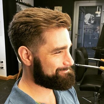 Discount on services in the beauty salon kosa and beard