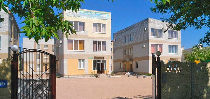 Скидки на отдых в отеле Playa Del Mar в Бердянске15