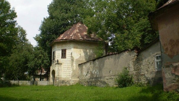 &quot;dovzhan castle&quot;