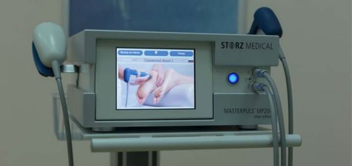 Обладнання для ударно-хвильової терапії у клініці «Зозулька Фест» у Львові. Записуйтесь на прийом до лікаря з акції.