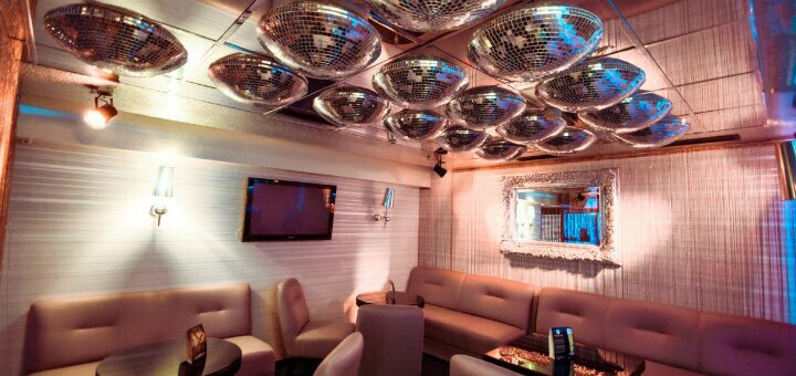 Gentleman club &quot;to see club&quot; in kiev. rest