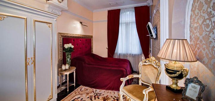 Royal Hotel De Paris in Kyiv. Book with promotion 11
