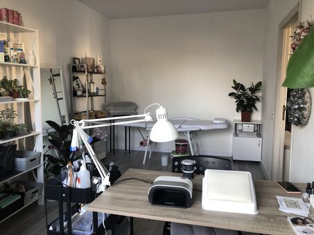 Cosmetologist sofia kostetska in lviv. corne of services with low prices.