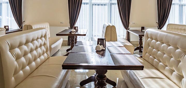 Знижки на відпочинок в готелі Gold Palace8