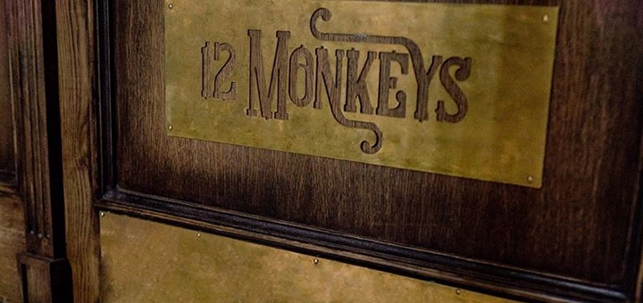 Бар 12 Monkeys. Бронируйте столы по акции 5