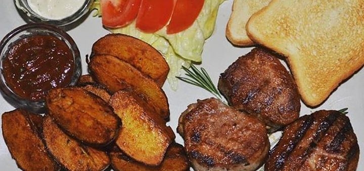 Discount on the menu in the petrovka pub