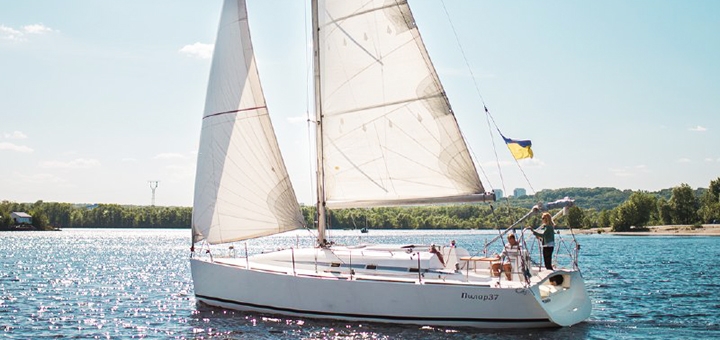 Walks on the yacht la vita yachting in kiev. book on promotion 2