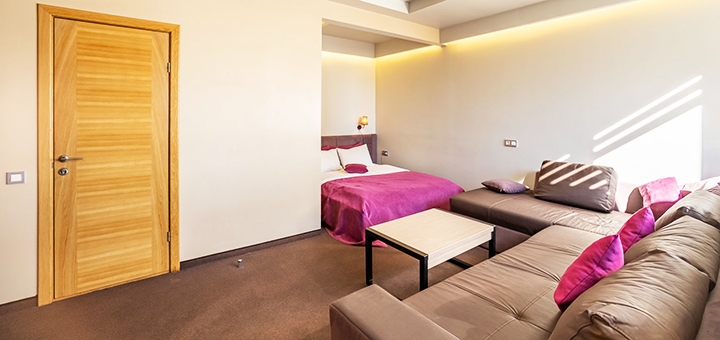 Mini-hotel "People Hotel" in Odessa. Book rooms on promotion 8