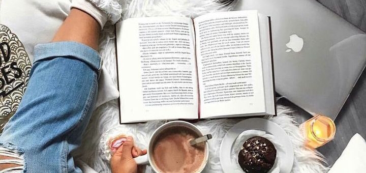Книжкова продукція від інтернет-магазину «Bookish». Купити зі знижкою.