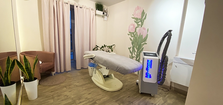 Beauty salon vona beauty center. sign up with a discount of 3