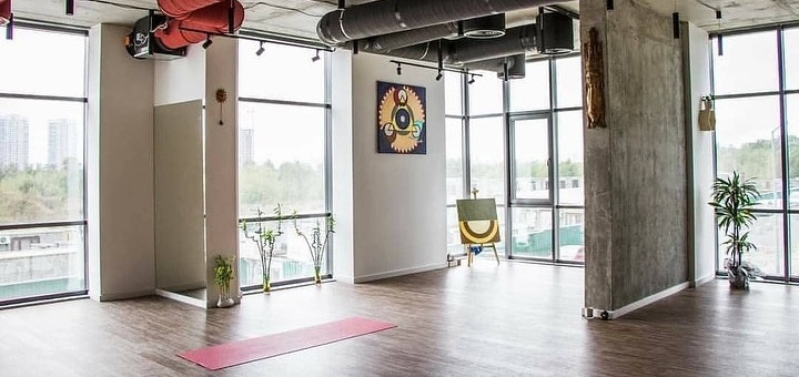 Студия йоги «Zen Yoga Studio» в Киеве, занятия по акции.
