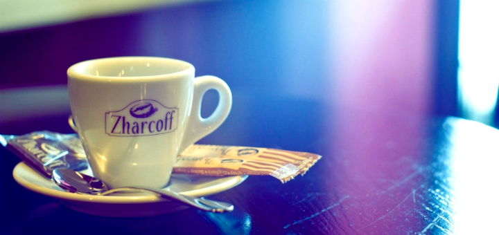Кава та чай у кав'ярнях «Zharcoff» у Вінниці. Замовляйте меню та напої з акції.
