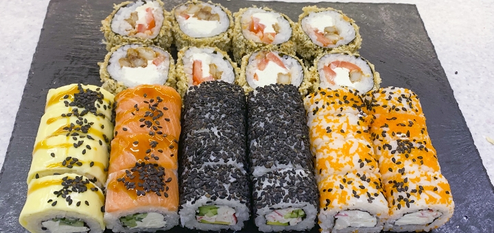 Доставка їжі Emoji Sushi, знижки на меню