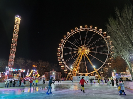 Каток в Лунапарке в Одессе