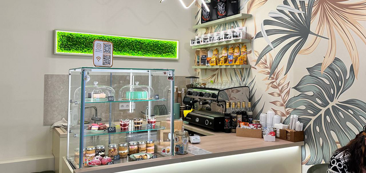 Студия маникюра CocoLoco cakes&nails в Киеве. Посещайте по акции 18