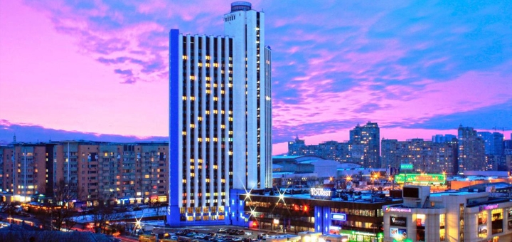 Hotel Tourist in Kyiv. Book a room with promotion 15